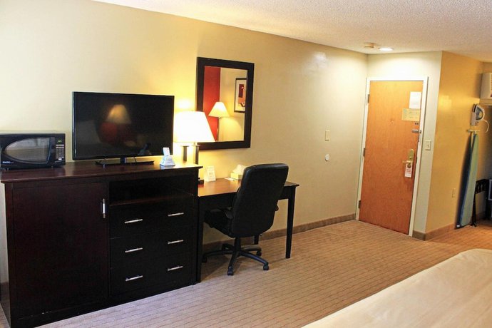 Imagen de la habitación del Hotel St. Charles. Foto 4