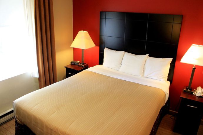 Imagen de la habitación del Hotel St. Charles. Foto 13