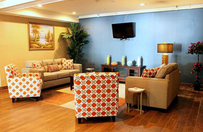 Imagen de los interiores del Hotel St. Charles. Foto 19