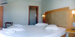 Imagen de la habitación del Hotel St Constantine. Foto 5