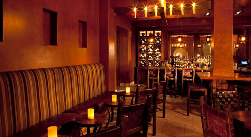 Imagen del bar/restaurante del Hotel St Francis. Foto 5