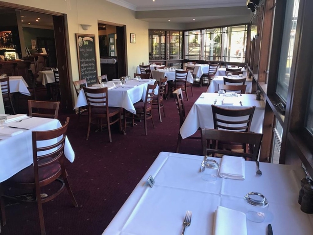 Imagen del bar/restaurante del Hotel St Francis Winery. Foto 3