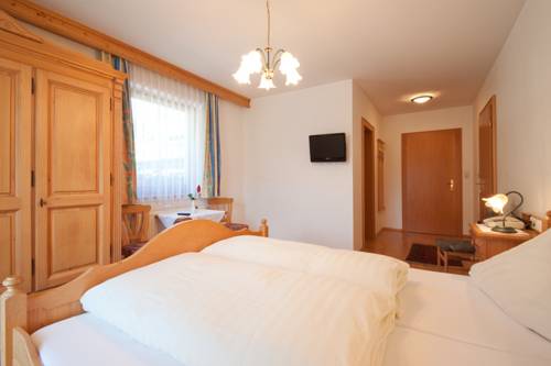 Imagen de la habitación del Hotel St. Georg, Aschau im Zellertal. Foto 8