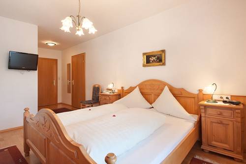 Imagen de la habitación del Hotel St. Georg, Aschau im Zellertal. Foto 12