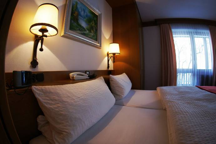 Imagen de la habitación del Hotel St. Georg, Nonn. Foto 9