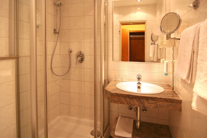 Imagen de la habitación del Hotel St. Georg, Regensburg. Foto 13