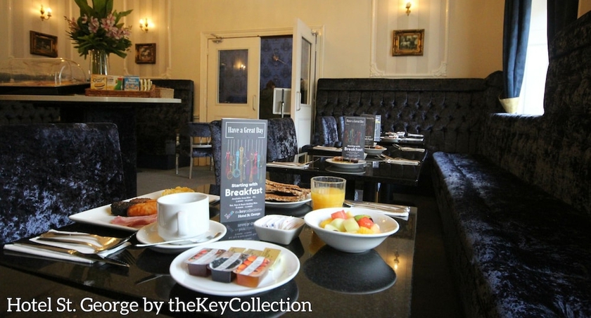 Imagen del bar/restaurante del Hotel St. George By Nina. Foto 5