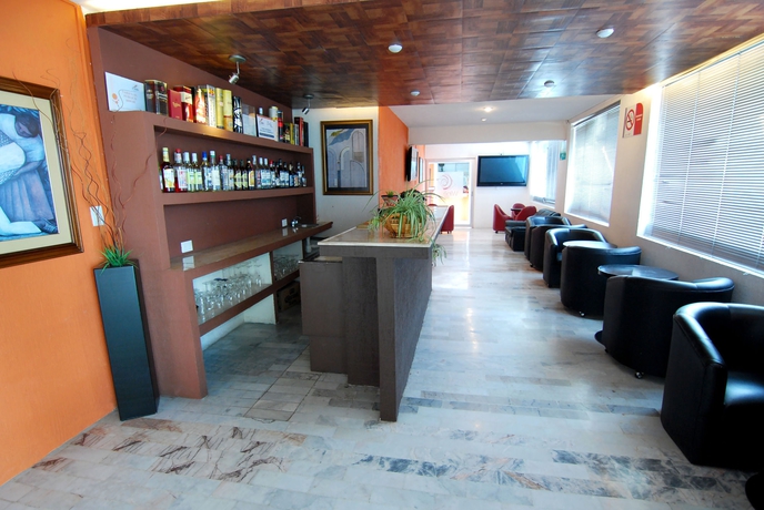 Imagen del bar/restaurante del Hotel St George, Celaya. Foto 3
