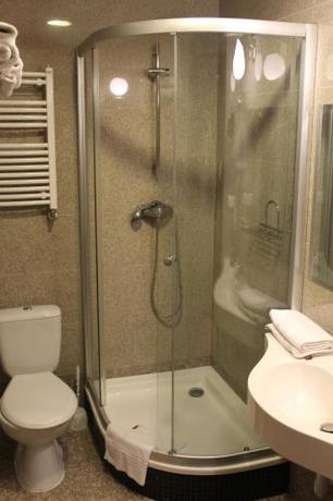 Imagen de la habitación del Hotel St. George Ciechocinek. Foto 6