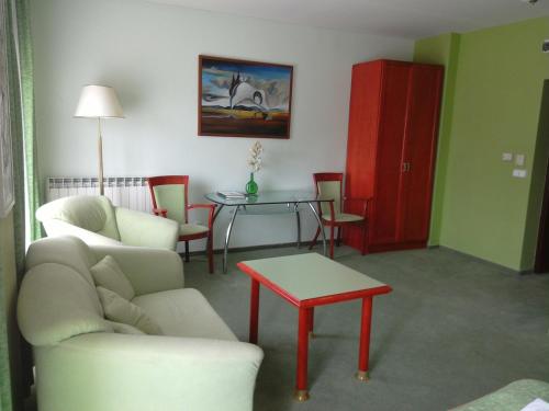 Imagen de la habitación del Hotel St. George Family & Senior Spa Kudowa-Zdr&oacute;j. Foto 9
