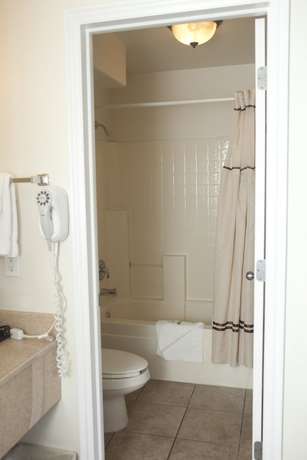 Imagen de la habitación del Hotel St. George Inn And Suites. Foto 16