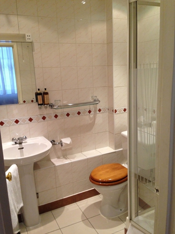 Imagen de la habitación del Hotel St George, Londres. Foto 5