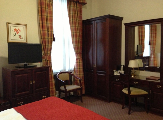 Imagen de la habitación del Hotel St George, Londres. Foto 7