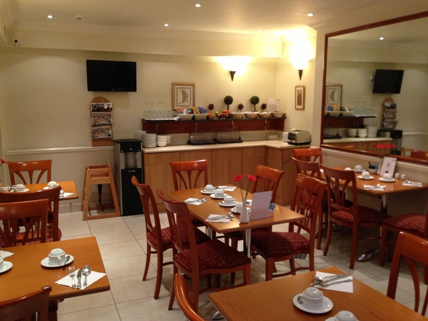 Imagen del bar/restaurante del Hotel St George, Londres. Foto 2