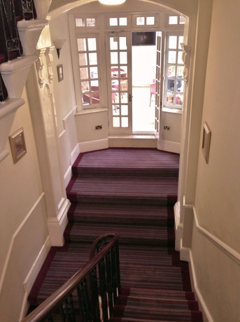 Imagen de los interiores del Hotel St George, Londres. Foto 13