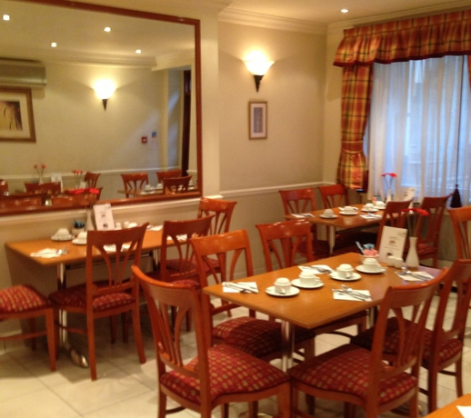 Imagen del bar/restaurante del Hotel St George, Londres. Foto 3