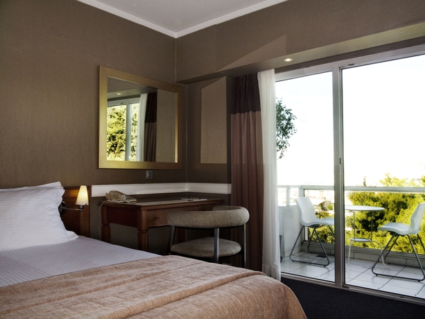 Imagen de la habitación del Hotel St George Lycabettus. Foto 13