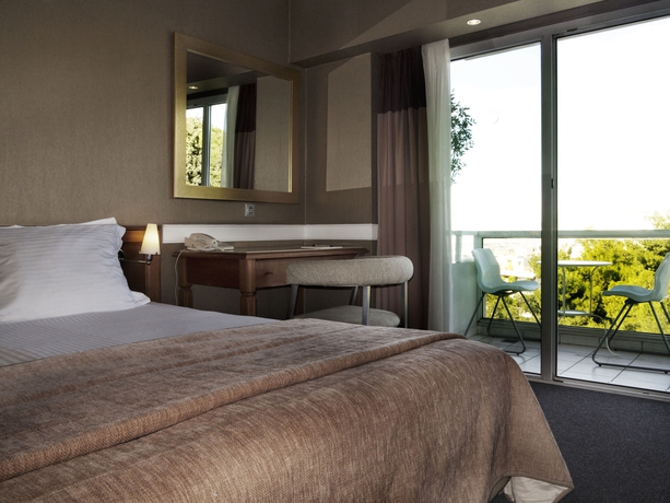 Imagen de la habitación del Hotel St George Lycabettus. Foto 15