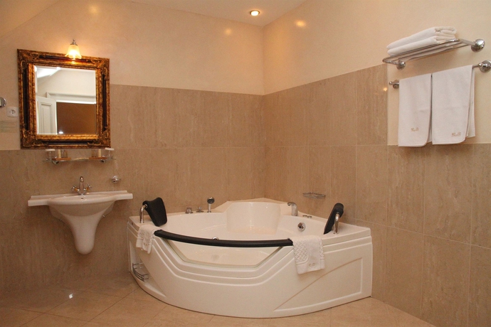 Imagen de la habitación del Hotel St. George Residence All Suite De Luxe. Foto 5