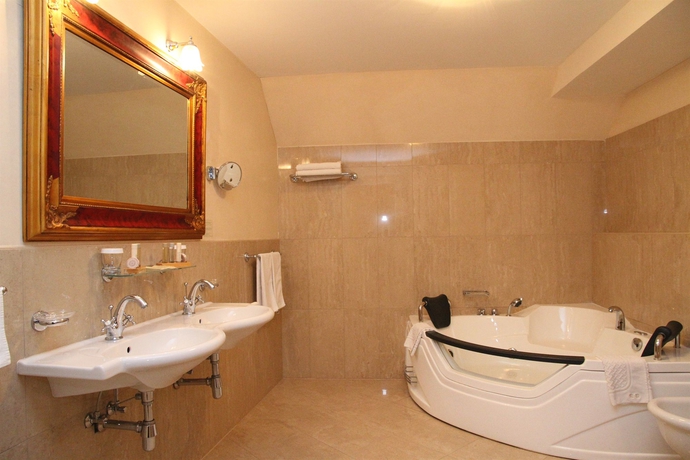 Imagen de la habitación del Hotel St. George Residence All Suite De Luxe. Foto 10