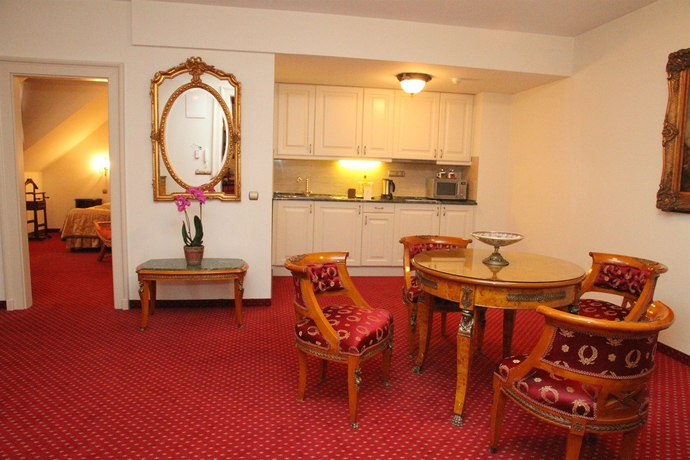 Imagen de los interiores del Hotel St. George Residence All Suite De Luxe. Foto 14