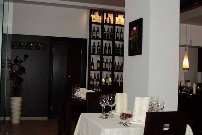 Imagen del bar/restaurante del Hotel St George, Sofia. Foto 1