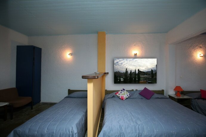 Imagen general del Hotel St. George Studios. Foto 2