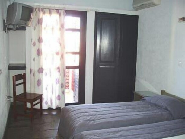 Imagen de la habitación del Hotel St. George Studios. Foto 15