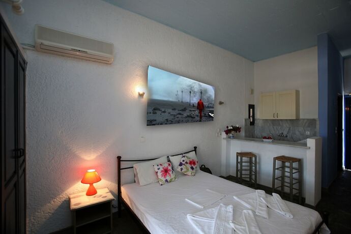 Imagen de la habitación del Hotel St. George Studios. Foto 25