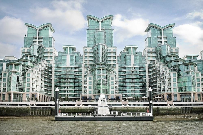 Imagen de los exteriores del Hotel St George Wharf Apartments. Foto 4