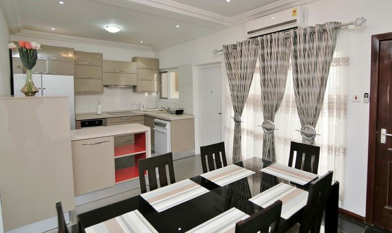 Imagen general del Hotel St Georges, Atwerebuanda. Foto 1