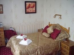 Imagen de la habitación del Hotel St George's House. Foto 5