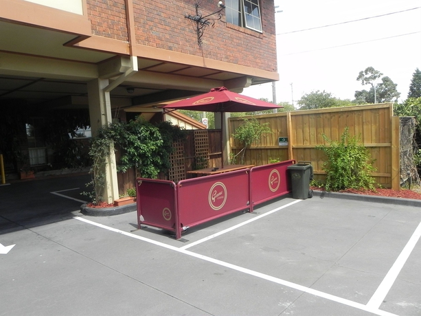 Imagen de los exteriores del Hotel St Georges Motor Inn. Foto 14