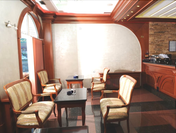 Imagen del bar/restaurante del Hotel St. Georgie. Foto 2