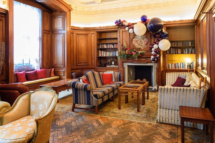 Imagen de los interiores del Hotel St Giles House. Foto 19