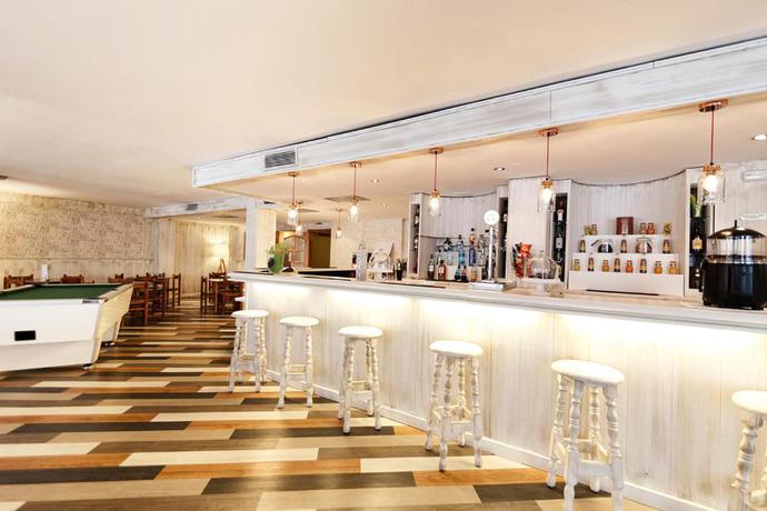 Imagen del bar/restaurante del Hotel St. Gothard. Foto 6