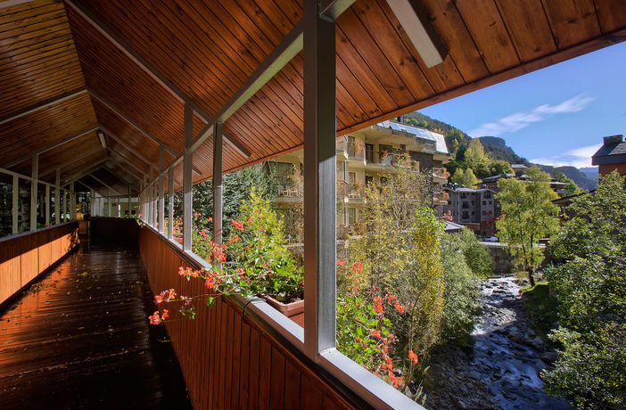 Imagen de los interiores del Hotel St. Gothard. Foto 20