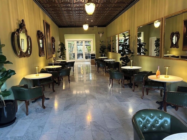 Imagen del bar/restaurante del Hotel St. Helena. Foto 5