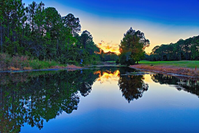 Imagen de la habitación del Hotel St James Bay Golf and Pickleball Resort. Foto 11