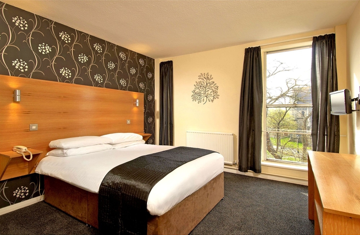Imagen de la habitación del Hotel St James. Foto 6