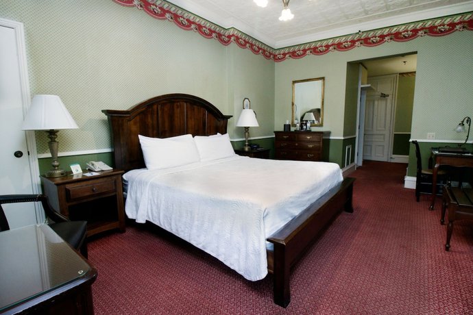 Imagen de la habitación del Hotel St James, a Historic of America. Foto 7