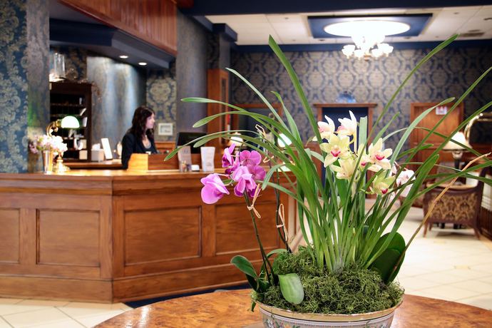 Imagen de los interiores del Hotel St James, a Historic of America. Foto 20