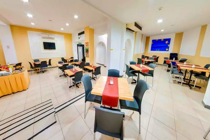 Imagen de los interiores del Hotel St Julians Bay. Foto 8