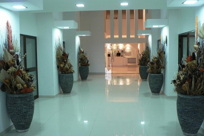 Imagen de los interiores del Hotel St Julians Bay. Foto 9