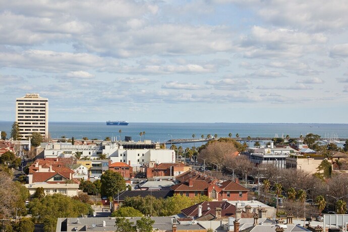 Imagen de los exteriores del Hotel St Kilda By The Beach. Foto 24