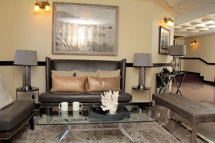 Imagen de los interiores del Hotel St. Lauren. Foto 18