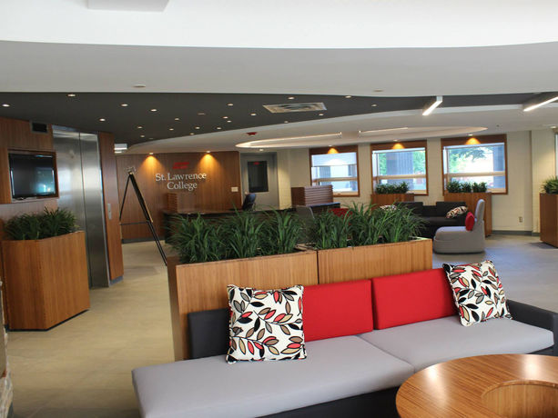 Imagen de los exteriores del Hotel St. Lawrence College Residence Kingston. Foto 10