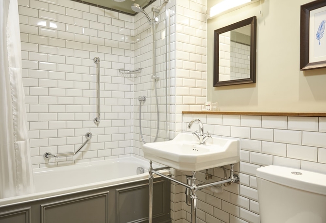 Imagen de la habitación del Hotel St Leonard's By Greene King Inns. Foto 16