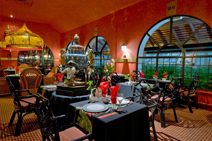 Imagen del bar/restaurante del Hotel St. Lucian by Rex Resorts. Foto 2