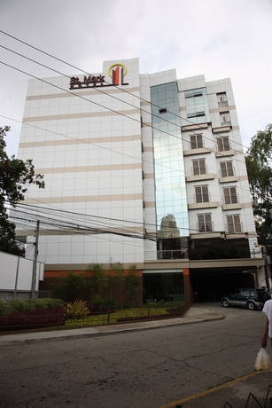 Imagen de los exteriores del Hotel St. Mark. Foto 10